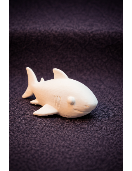 Paint-yourself shark figure 4-6cm – white DIY decoration