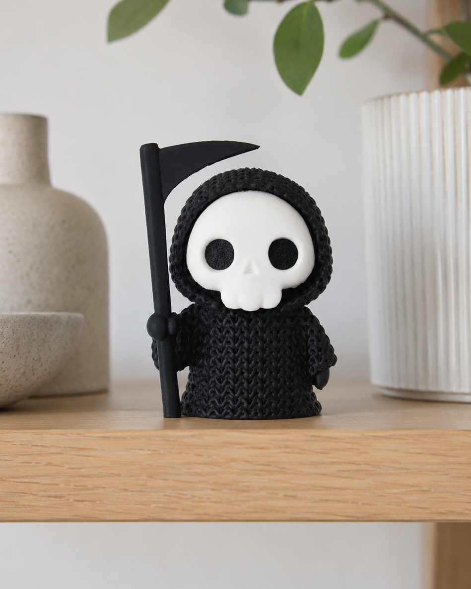 Grim Reaper Figurine – Spooky Halloween Decor