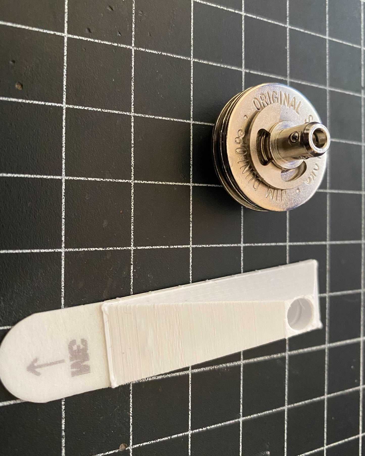 Guitar Strap Hanger with Dunlop Strap Lock Dock