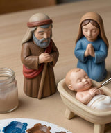 Julekrybbe med Josef, Maria og Jesusbarnet