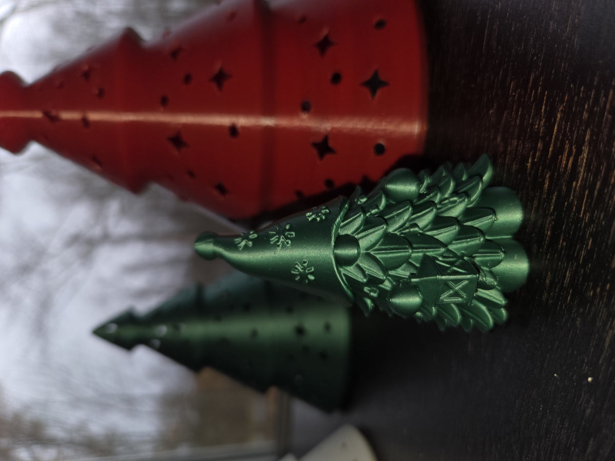 Nissefigur formet som et juletræ – sød juletræsnisse