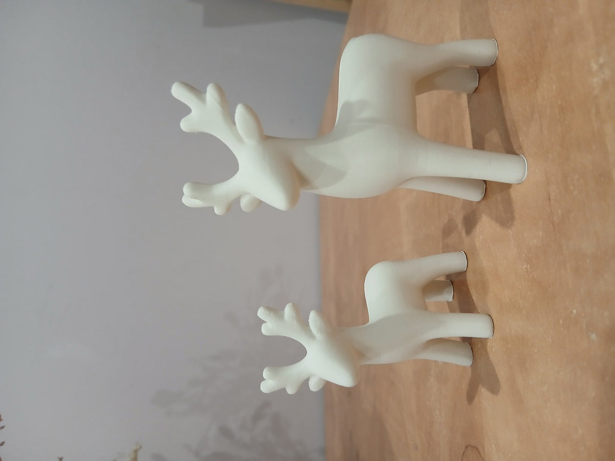 Minimalistisk rensdyrfigur i 2 størrelser