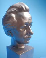Albert Einstein Bust 3D Scan – 34 cm